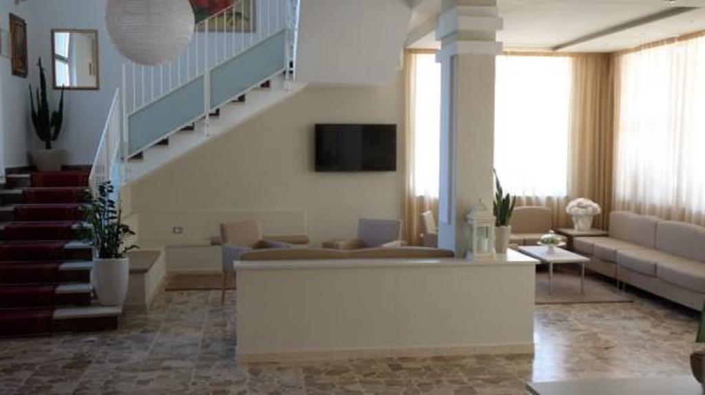 Hotel Sorriso San Mauro Mare Extérieur photo